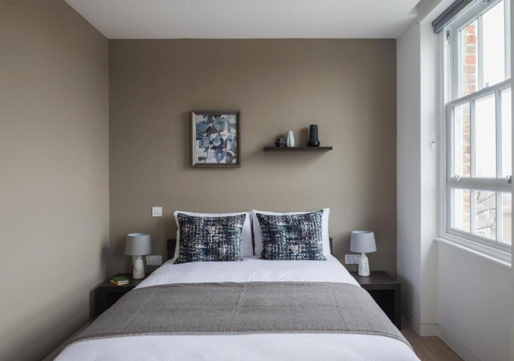 Wells Court By Aeria Apartments 런던 외부 사진